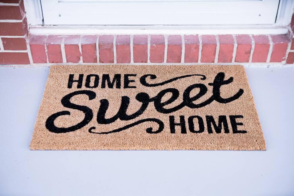 Cozy Brick Ranch Home Owned And Operated By An Army Soldier!! Columbus Exterior foto